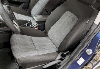 Подержанный автомобиль Kia Ceed Wagon 2011 года (14 фото)