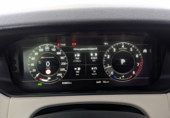 Подержанный автомобиль Land Rover Range Rover Velar 2019 года (13 фото)