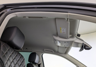 Подержанный автомобиль Volkswagen Touareg 2018 года (23 фото)