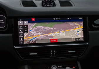 Подержанный автомобиль Porsche Cayenne 2020 года (22 фото)