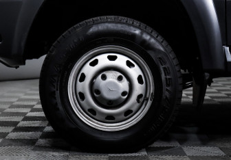 Подержанный автомобиль УАЗ Pickup 2024 года (15 фото)