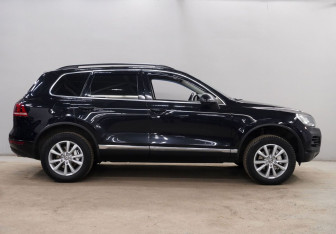 Подержанный автомобиль Volkswagen Touareg 2012 года (5 фото)