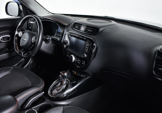 Подержанный автомобиль Kia Soul 2017 года (8 фото)
