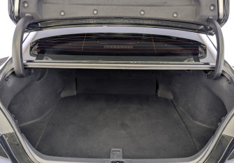 Подержанный автомобиль Toyota Camry Sedan 2020 года (10 фото)