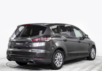 Подержанный автомобиль Ford S-MAX 2017 года (5 фото)