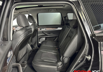 Подержанный автомобиль Exeed VX 2022 года (10 фото)