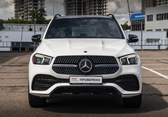 Подержанный автомобиль Mercedes-Benz GLE 2021 года (2 фото)