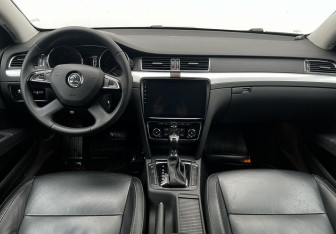Подержанный автомобиль Skoda Superb Liftback 2014 года (12 фото)