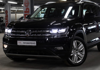 Подержанный автомобиль Volkswagen Teramont 2019 года (25 фото)