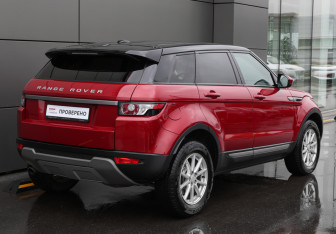 Подержанный автомобиль Land Rover Range Rover Evoque 2015 года (6 фото)