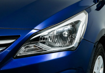 Подержанный автомобиль Hyundai Solaris Hatchback 2015 года (7 фото)