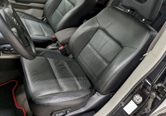 Подержанный автомобиль Nissan X-Trail 2006 года (14 фото)