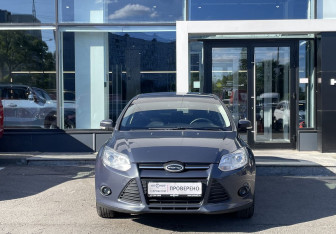 Подержанный автомобиль Ford Focus Sedan 2011 года (2 фото)