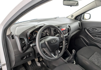 Подержанный автомобиль LADA (ВАЗ) XRAY 2021 года (16 фото)