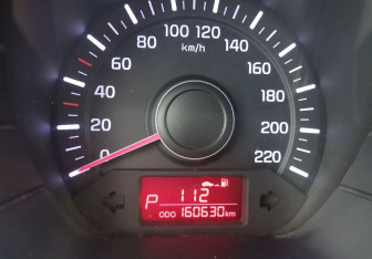 Подержанный автомобиль Kia Rio Sedan 2012 года (12 фото)