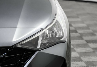 Подержанный автомобиль Hyundai Solaris Sedan 2021 года (7 фото)