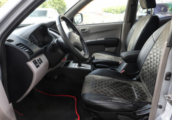 Подержанный автомобиль Mitsubishi L200 2012 года (16 фото)
