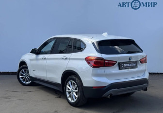 Подержанный автомобиль BMW X1 2018 года (6 фото)