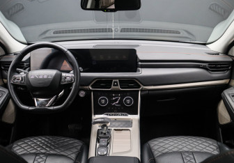 Подержанный автомобиль Exeed TXL 2022 года (11 фото)