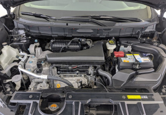 Подержанный автомобиль Nissan X-Trail 2018 года (9 фото)