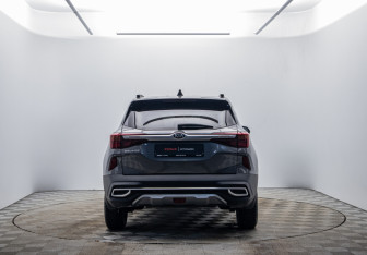 Подержанный автомобиль Kia Seltos 2021 года (6 фото)