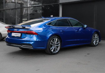 Подержанный автомобиль Audi A7 2019 года (4 фото)