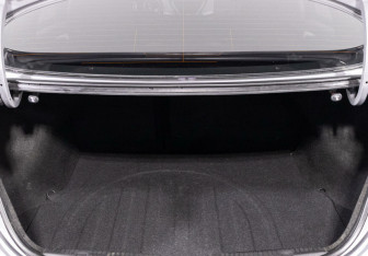 Подержанный автомобиль Hyundai Elantra Sedan 2012 года (11 фото)