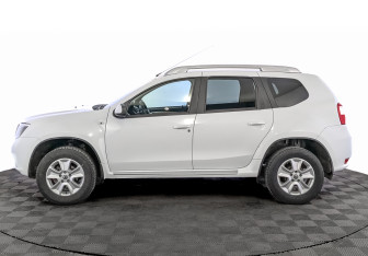 Подержанный автомобиль Nissan Terrano 2020 года (8 фото)