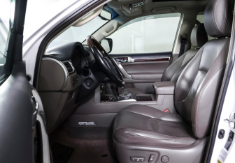 Подержанный автомобиль Lexus GX 2017 года (16 фото)