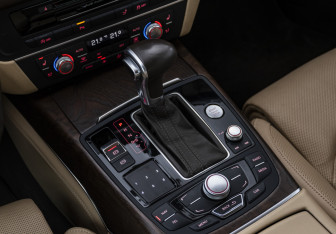 Подержанный автомобиль Audi A7 2013 года (21 фото)
