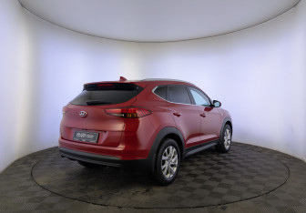 Подержанный автомобиль Hyundai Tucson 2019 года (5 фото)