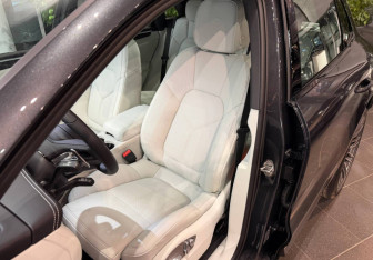 Новый Porsche Macan 2025 (8 фото)