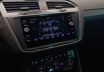 Подержанный автомобиль Volkswagen Tiguan 2019 года (19 фото)