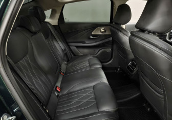 Подержанный автомобиль Chery Arrizo 8 2024 года (13 фото)