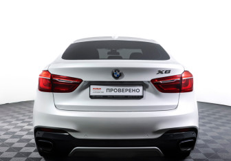 Подержанный автомобиль BMW X6 2018 года (6 фото)