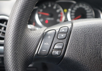 Подержанный автомобиль Mazda 6 Wagon 2005 года (15 фото)