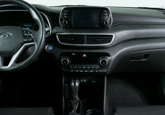Подержанный автомобиль Hyundai Tucson 2020 года (8 фото)