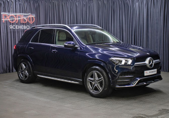 Подержанный автомобиль Mercedes-Benz GLE 2021 года (3 фото)