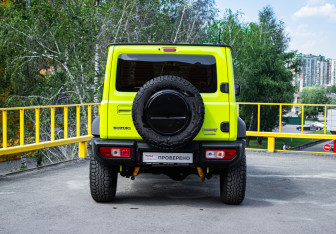 Подержанный автомобиль Suzuki Jimny 2019 года (4 фото)