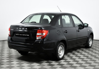 Подержанный автомобиль LADA (ВАЗ) Granta Sedan 2020 года (5 фото)