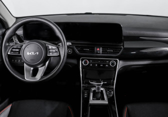 Подержанный автомобиль Kia Seltos 2024 года (12 фото)
