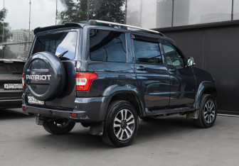 Подержанный автомобиль УАЗ Patriot 2016 года (4 фото)