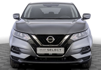 Подержанный автомобиль Nissan Qashqai 2022 года (2 фото)