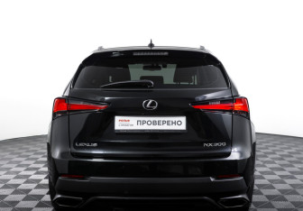 Подержанный автомобиль Lexus NX 2020 года (6 фото)