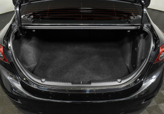 Подержанный автомобиль Mazda 3 Sedan 2013 года (19 фото)