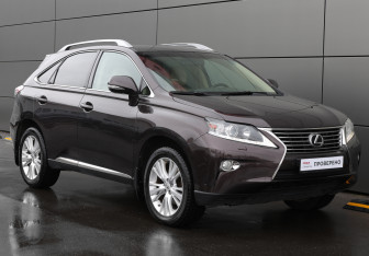 Подержанный автомобиль Lexus RX 2013 года (3 фото)