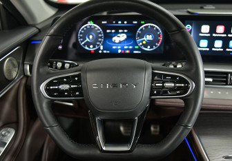 Подержанный автомобиль Chery Tiggo 8 Pro Max 2023 года (11 фото)