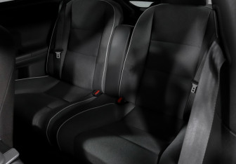 Подержанный автомобиль Volvo C30 2007 года (10 фото)