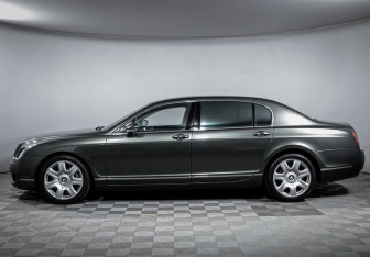 Подержанный автомобиль Bentley Continental Flying Spur 2006 года (8 фото)