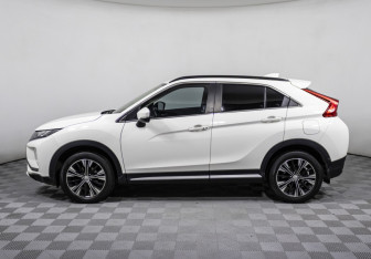 Подержанный автомобиль Mitsubishi Eclipse Cross 2019 года (8 фото)